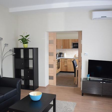 Nador Apartman Apartment Gyor Luaran gambar