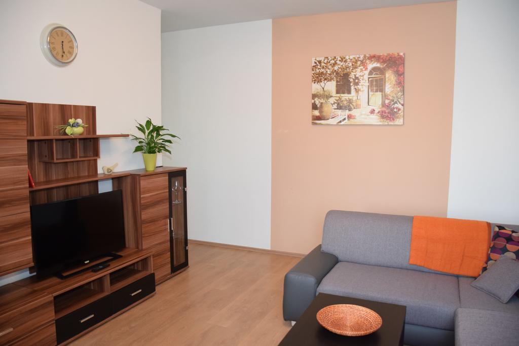 Nador Apartman Apartment Gyor Luaran gambar