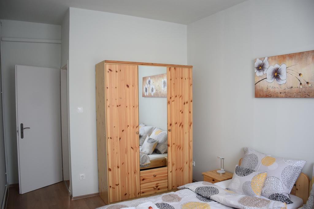 Nador Apartman Apartment Gyor Luaran gambar